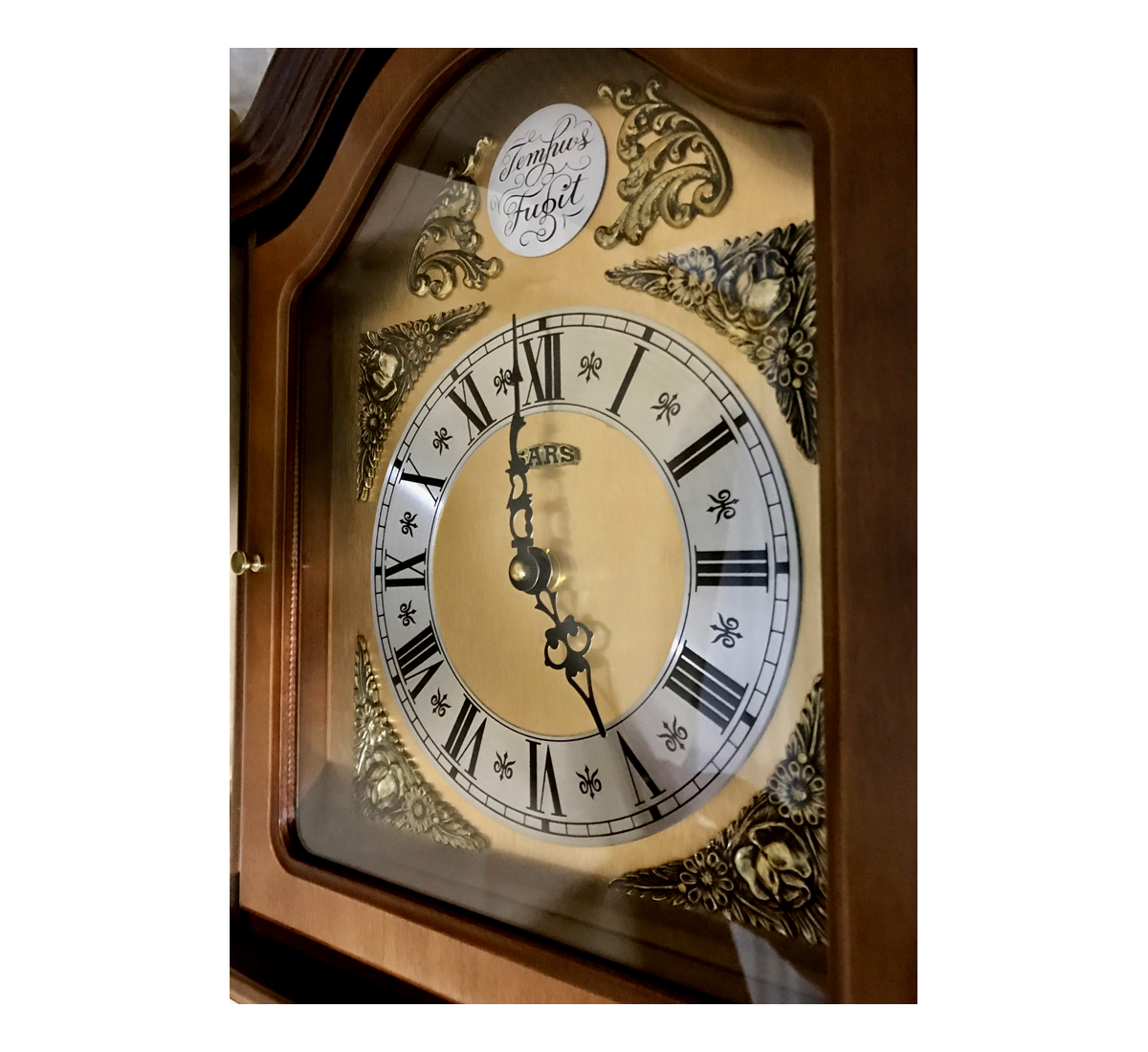Reloj de sobremesa, reloj de mesa astrolabio de la prestigiosa marca  alemana HERMLE 22836-072987, 28.5CM ORO cuarzo y mecanismo astrolabio