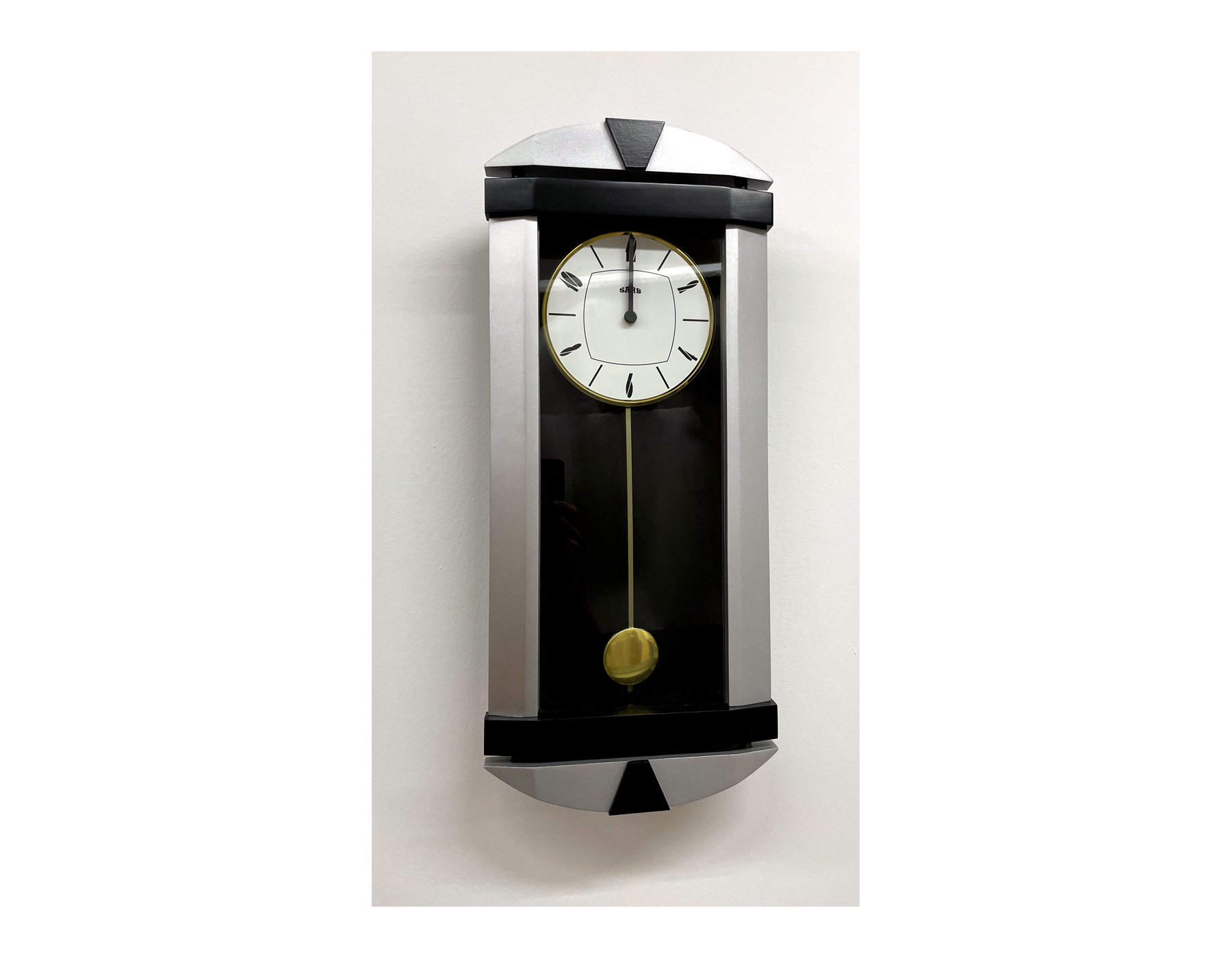 Reloj pared gran tamaño con maquinaria rotativa ø60cm. estilo industrial.  funciona con 3 pilas aa no incluidas.